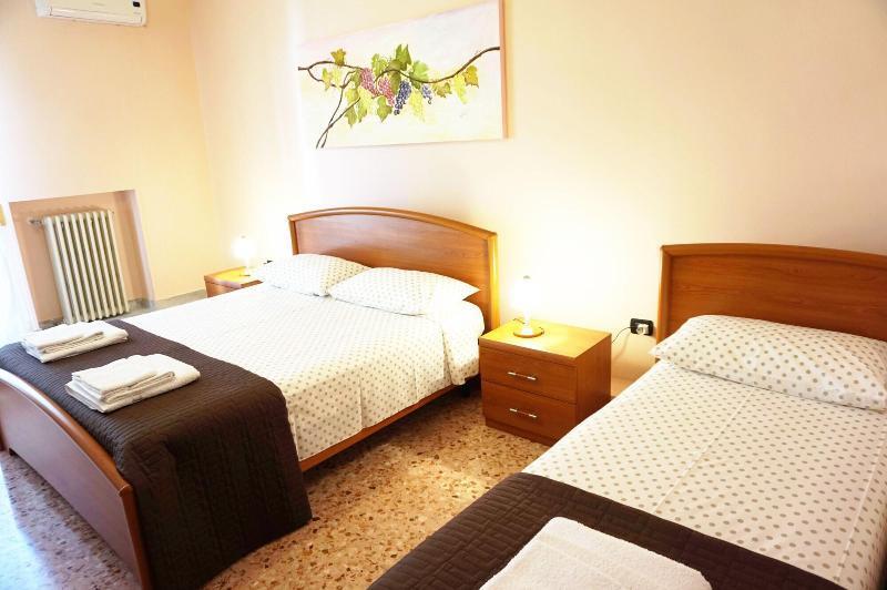 B&B Piazza 300mila Lecce Esterno foto