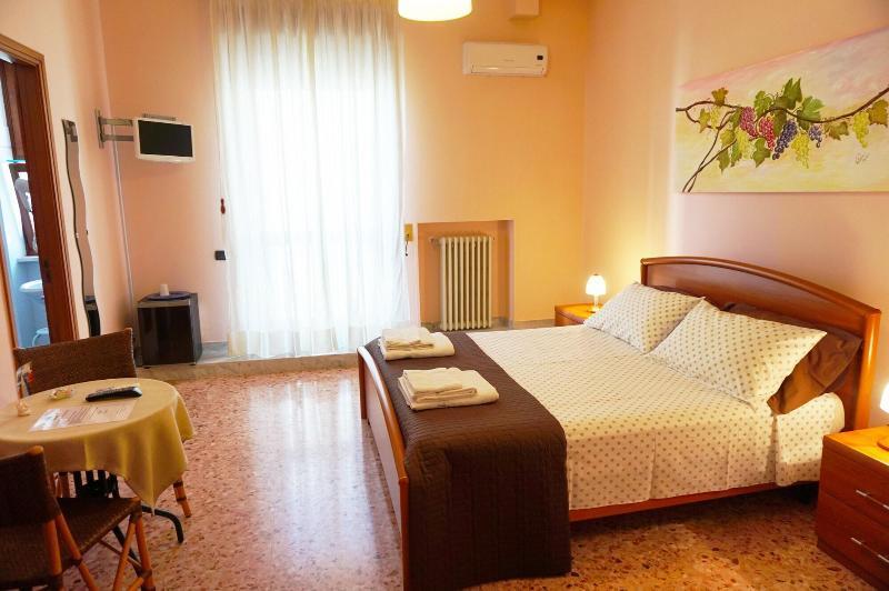 B&B Piazza 300mila Lecce Esterno foto