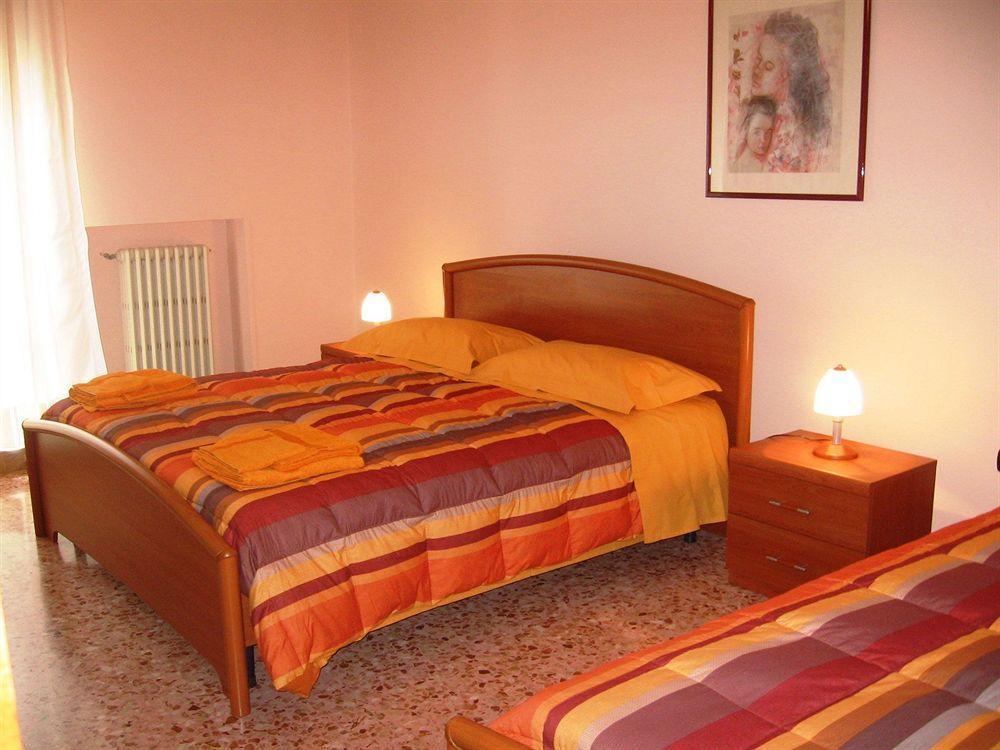 B&B Piazza 300mila Lecce Esterno foto