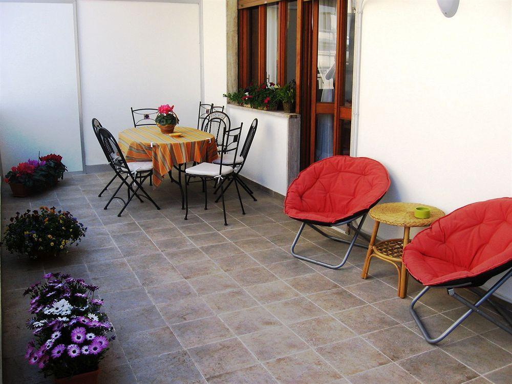 B&B Piazza 300mila Lecce Esterno foto