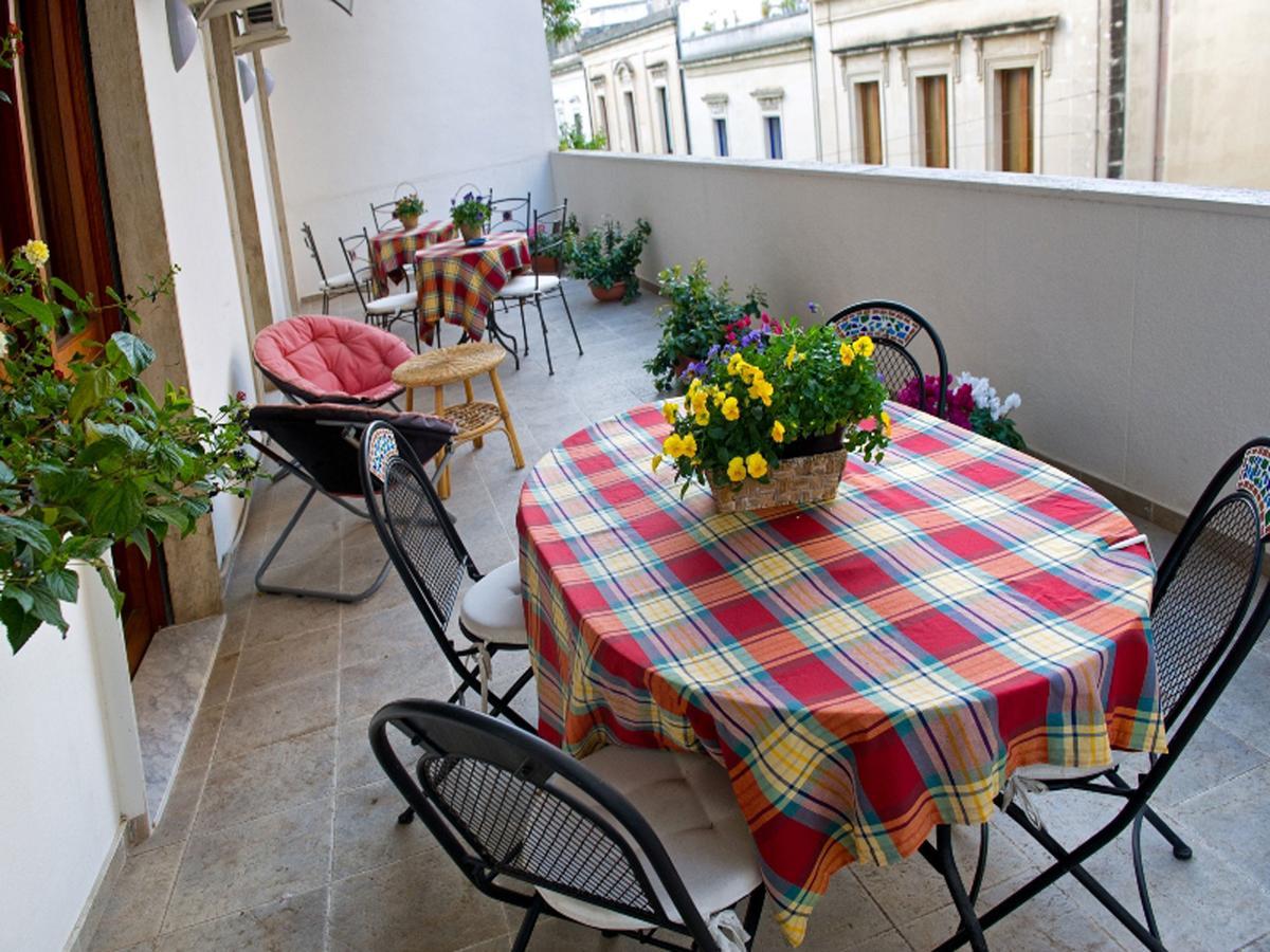 B&B Piazza 300mila Lecce Esterno foto