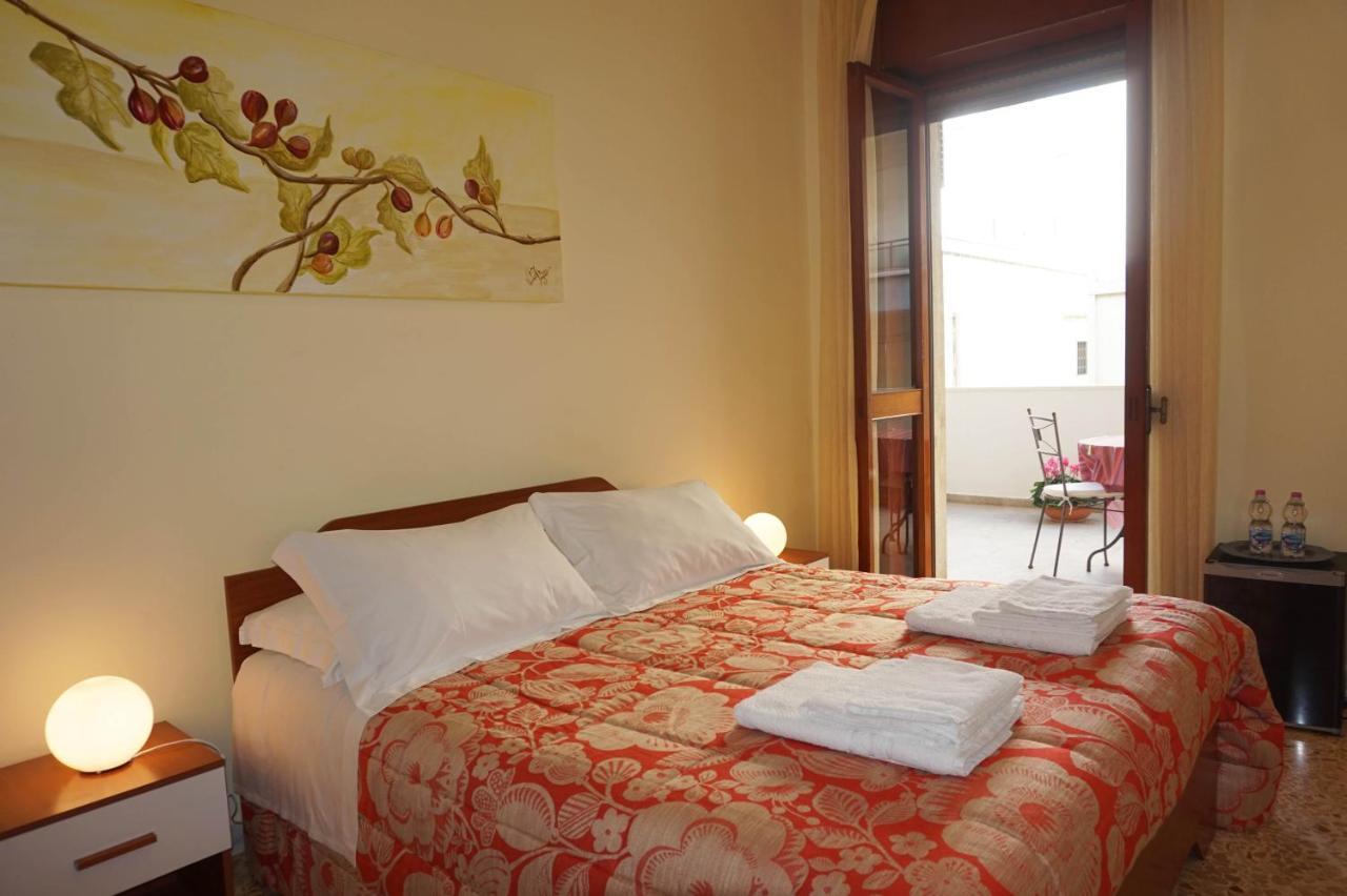 B&B Piazza 300mila Lecce Camera foto